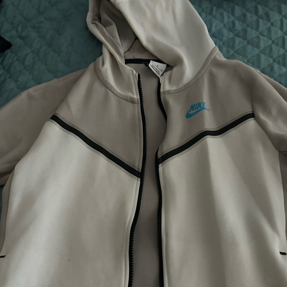 Nike Tech